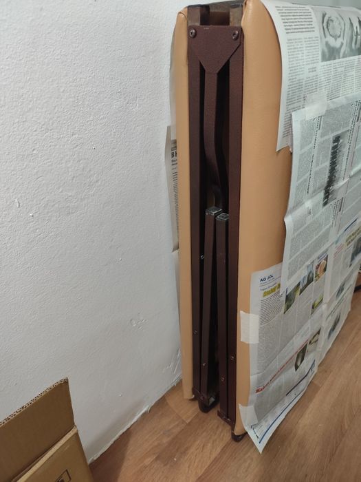 Кушетка,  массажный стол 50000