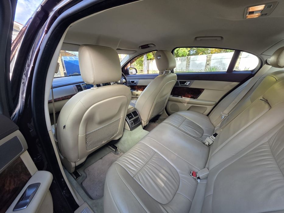 Jaguar  XF 2010 3.0 DIESEL EURO 5 306DT  Motor Range  Adus de 2 zile