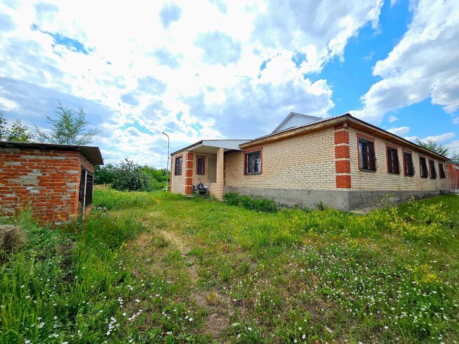 продается дом Тепличная