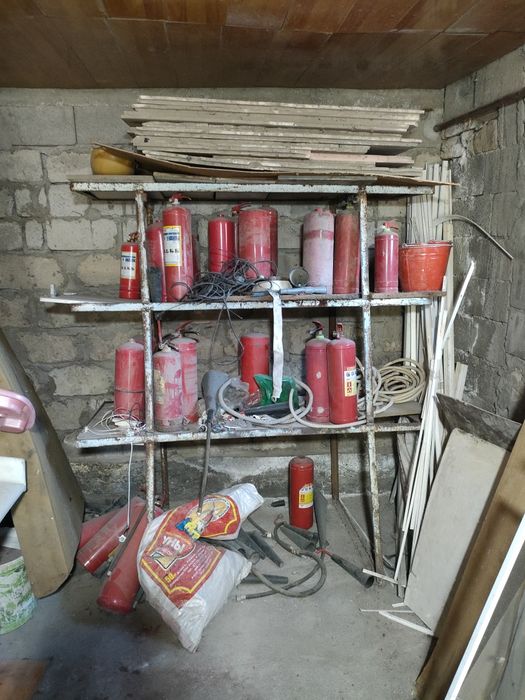 Стелажи для гаража б/у на  Тайване за 8 микр