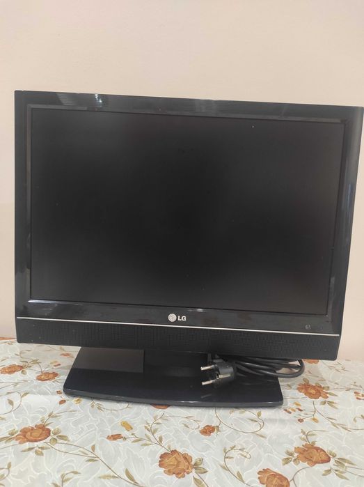 Телевизор 19" LG