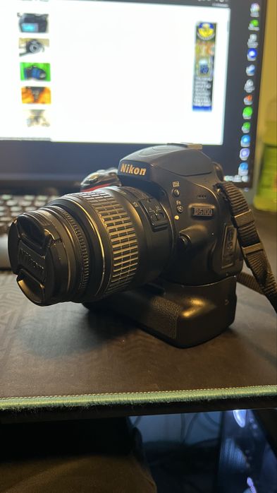 Фотоапарат Nikon D5100 с обектив 18-55мм с батериен грип