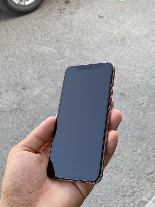 iPhone XS sotiladi GOLD