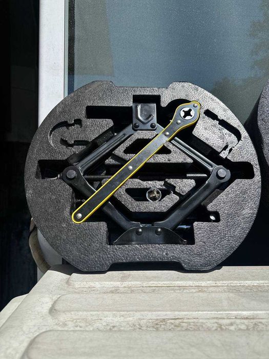 Leapmotor c01 c10 c11 c16 uchun zapaska (dokatka), klyuch va damkrat