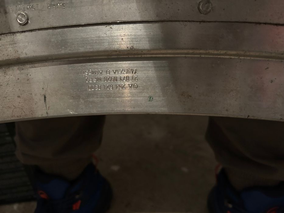 Греда за мерцедес w213 2021г 450 бензин