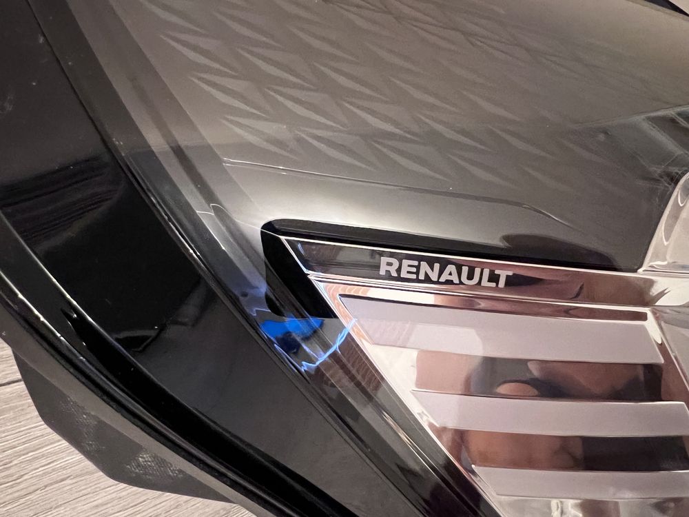 Far dreapta LED Renault Capture+Calculator-260104095R-OE-De Europa