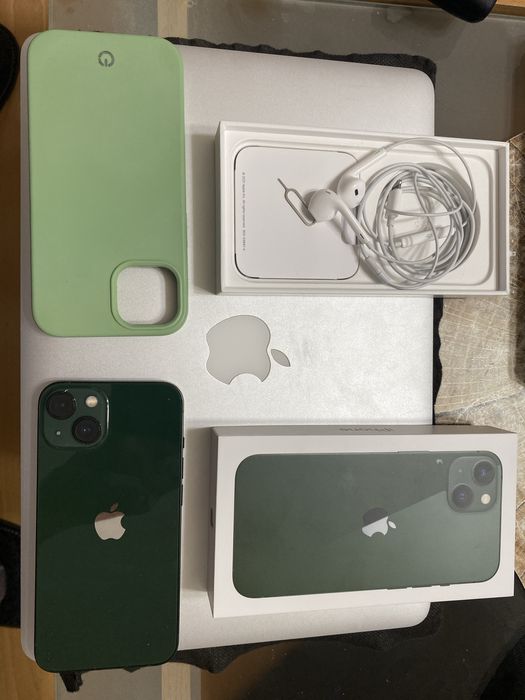 Vând iPhone 13 verde 128 Gb