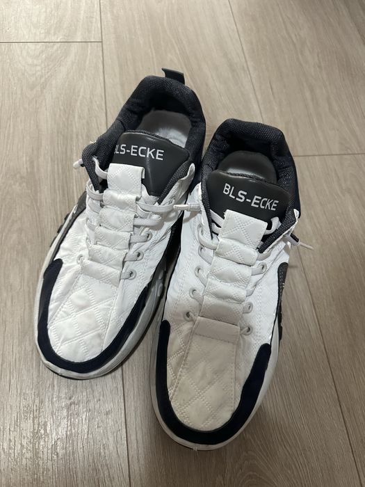 Vand adidasi numar 43