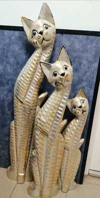 Статуэтки кошек из сандалавого дерева