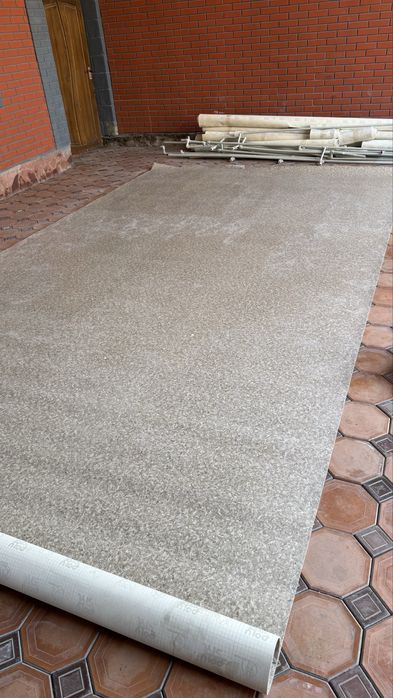 Срочно продам нинолиум б/ у