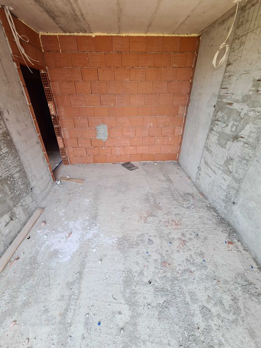 Продава се Тристаен апартамент в Пловдив, Южен - 97 кв.м за 762 €/кв.м - Снимка #5