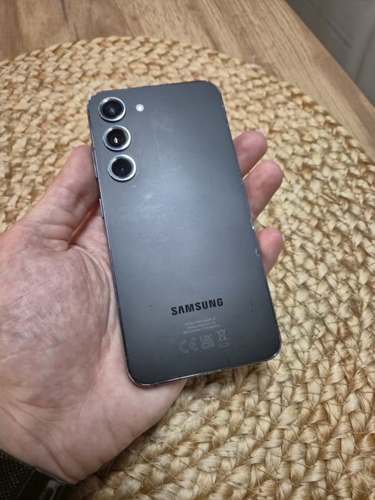 Samsung Galaxy S23 128 / 8 GB