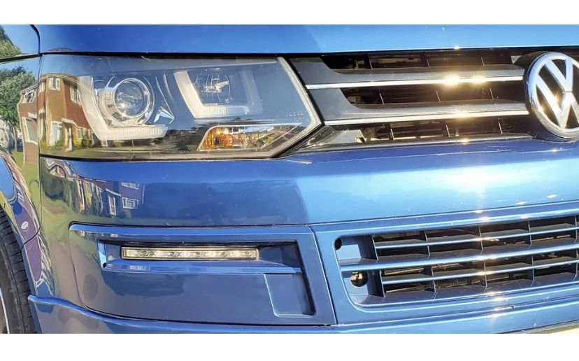 Lumini de zi LED pentru VW Transporter/Caravelle
