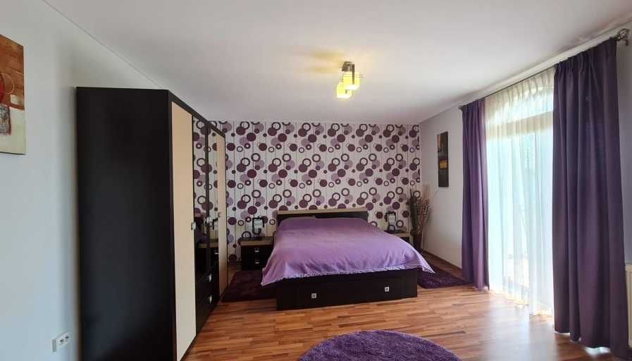 Casă modernă cu 5 camere și 5 băi confort în Groși, Maramureș