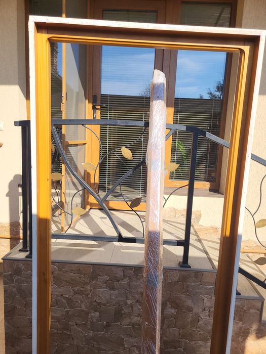 Usa interior lemn brad