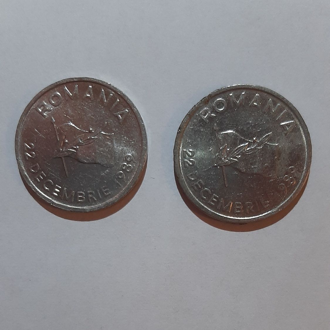 2 monede vechi 10 lei de colecție