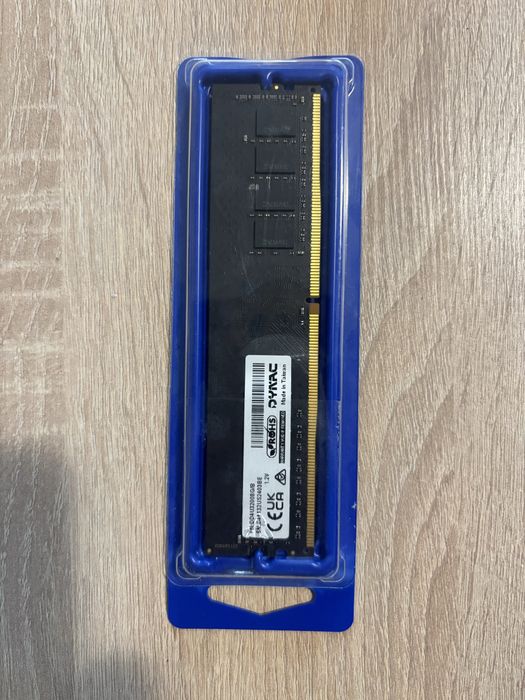 Бял геймърски компютър Ryzen 8 ядрен, RX480 8gb, 8ram, 512 ssd, 550W