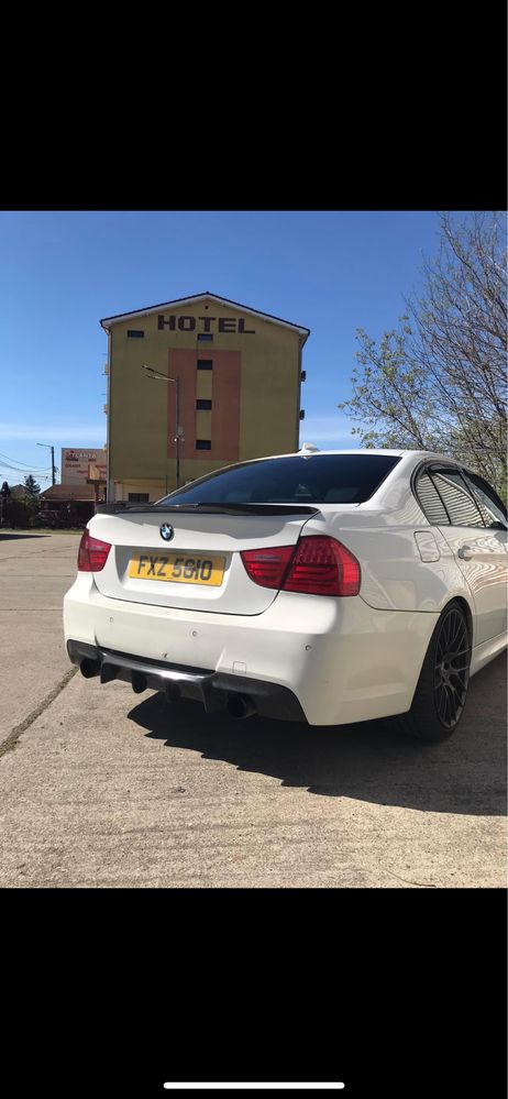 Bara spate bmw e90 m pachet difuzor din fibra de carbon 335d 335i