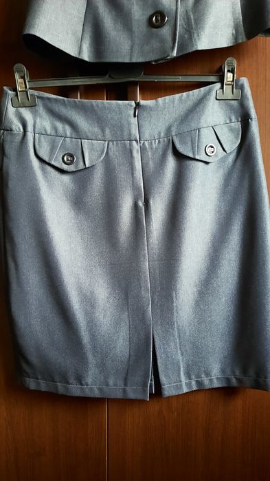 Costum dama nou, fusta și sacou mânecă scurtă