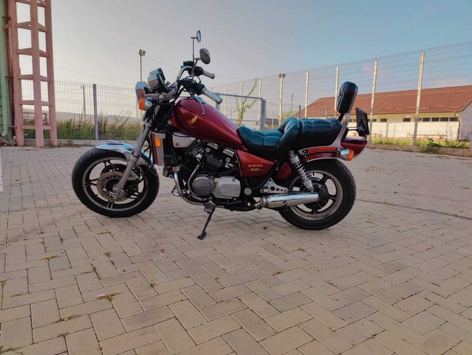 Honda Magna 700cc
