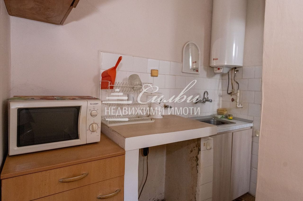 Продава се Етаж от къща в Шумен, Център - 58 кв.м за 967 €/кв.м - Снимка #6