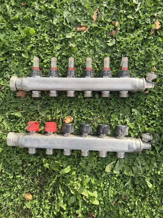 Vand Distribuitoare noi cu 6 circuite Uponor