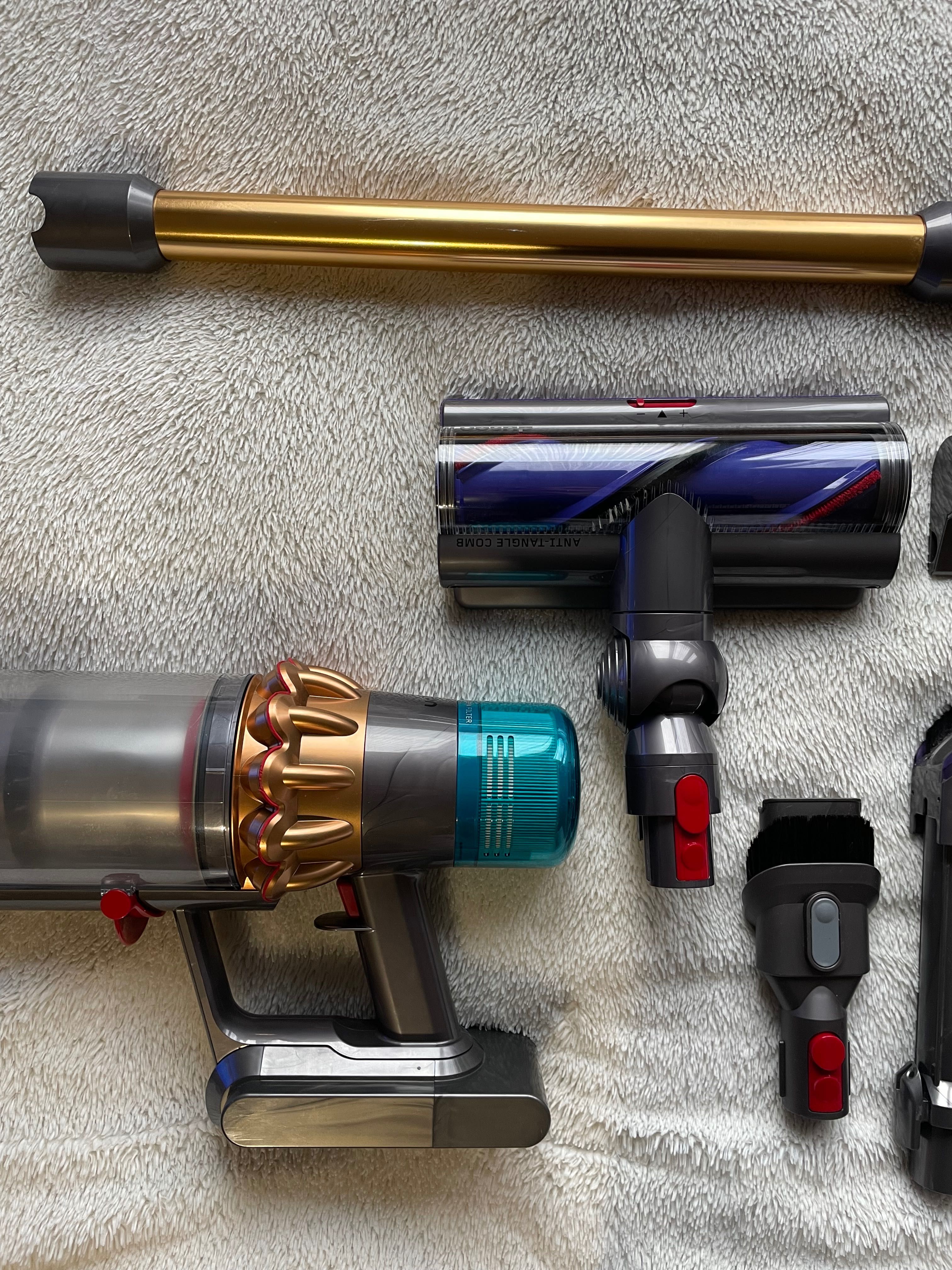 Dyson v15 Detect Absolute 2023
