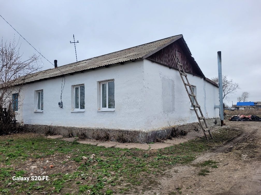 Продаётся добротный дом в деревне колоколовка