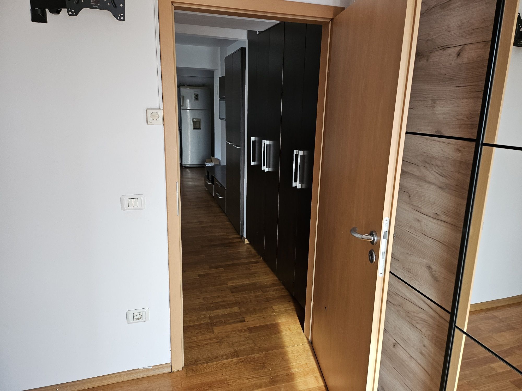 Închiriere apartament 2 camere