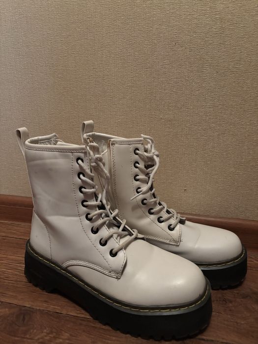 Кожанные ботинки Мартинсы