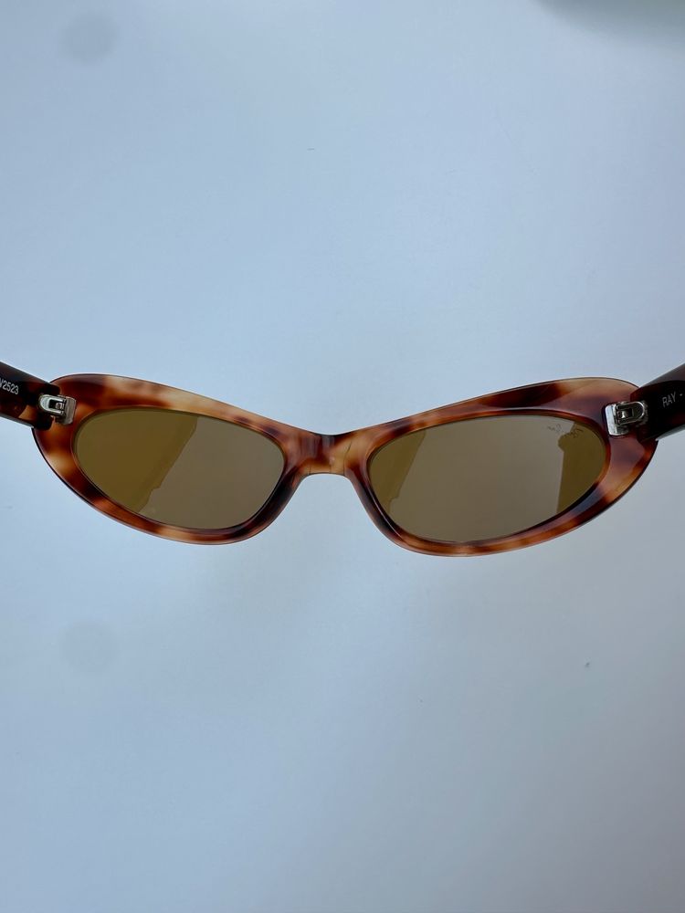Ray Ban W2523 Vintage USA B&L Cat-Eye Frame