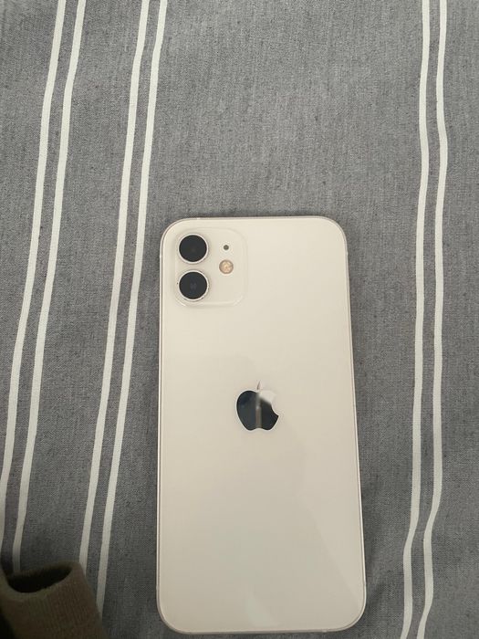 Iphone 12 de vanzare