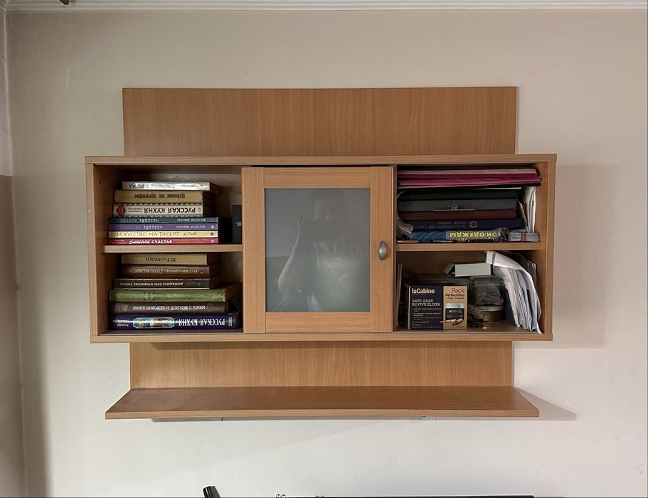 Полка для книг, книжная, нависная б/у