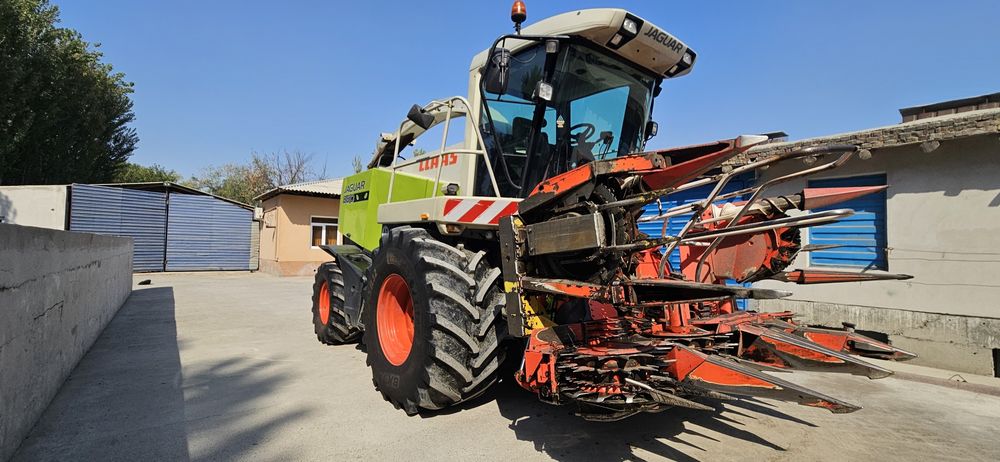 Клаас Йагувар 850