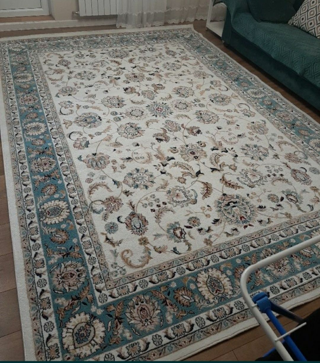 Продам ковер 2.5*3.5