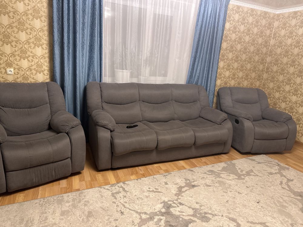 Продам диван с креслом