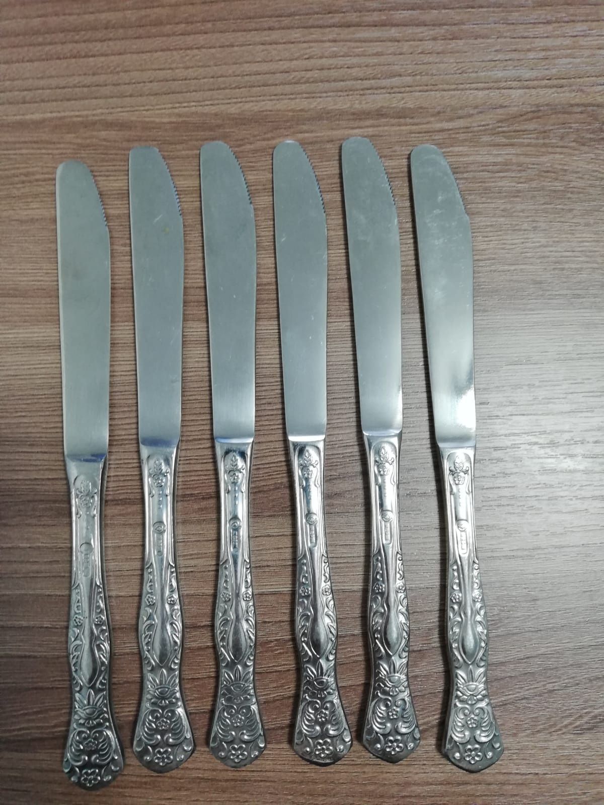 Продам ножи сервировочные.