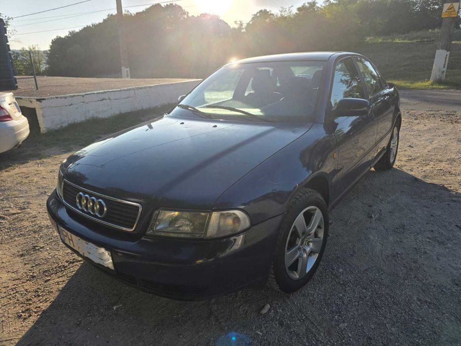 Vând Audi A4 1.6 benzină+gpl stare mecanică perfectă