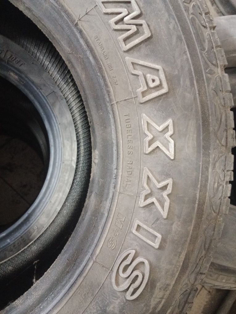 Резина на 255/70R15