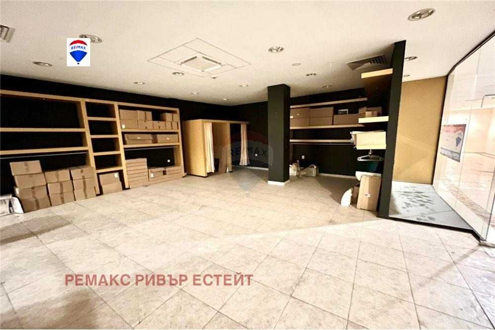 Продава се Магазин в Русе, Център - 62 кв.м за 1160 €/кв.м - Снимка #3