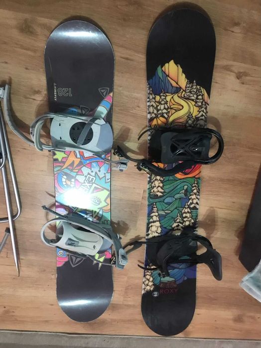 Pachet 2 plăci de snowboard + legături (Roxy 148 cm + Firefly 128 cm)