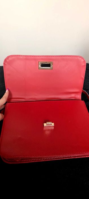 Geantă Guess tip plic