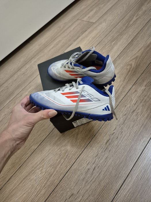 Детски стоножки за футбол adidas