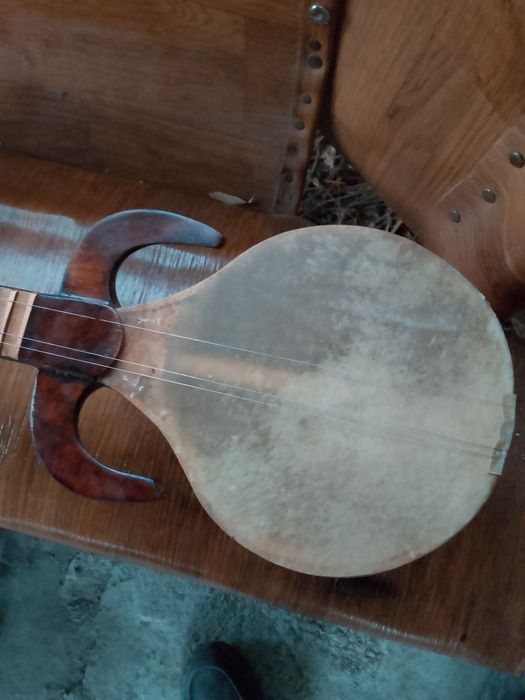 Дутар продаю свои