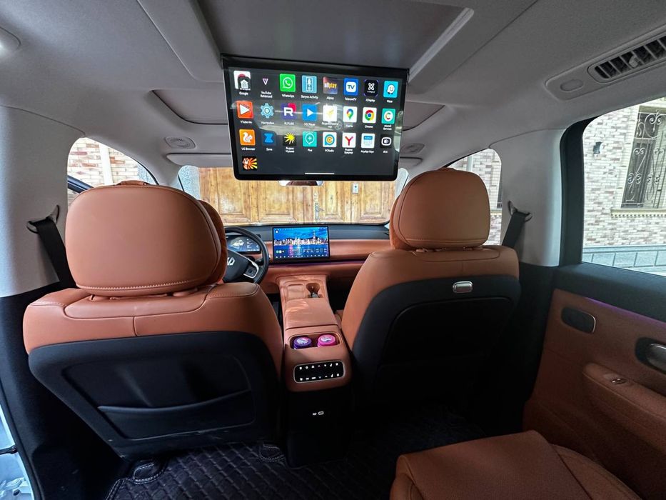 Продаю Leapmotor C16 Hibrid (1 хозяин) 2024