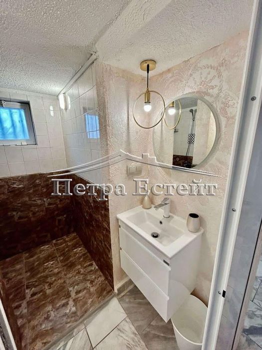 Продава се Двустаен апартамент в Варна, Гръцка махала - 60 кв.м за 2484 €/кв.м - Снимка #3