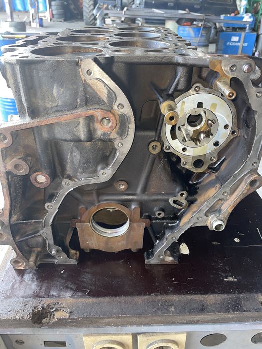 Блок от audi и vw 3.2 vr6 AXZ и останали части