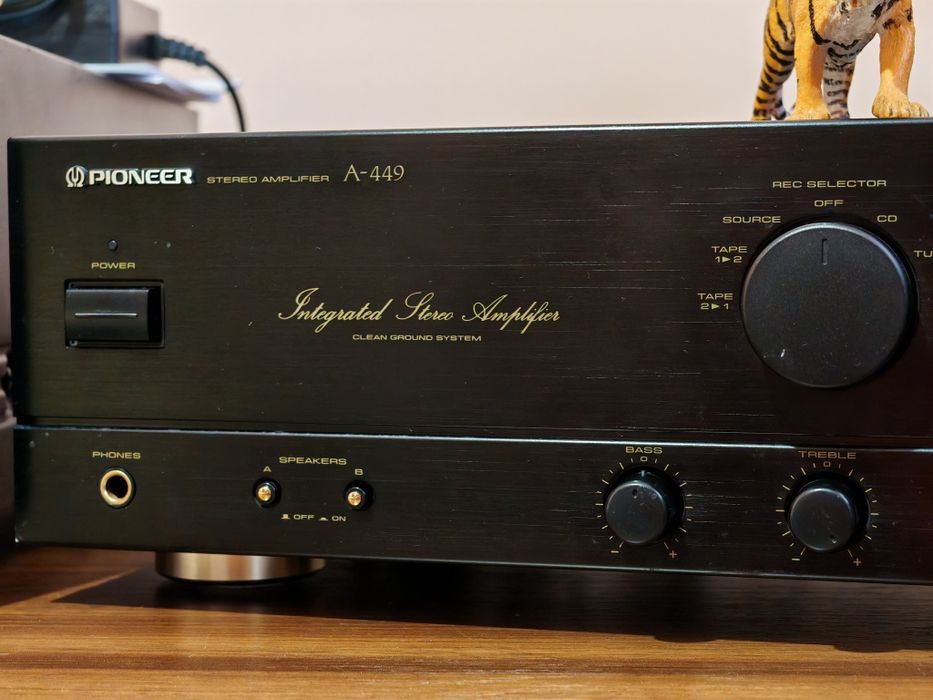 Pioneer A-449. Amplificator superb. Din vremuri de aur. Preț fix !