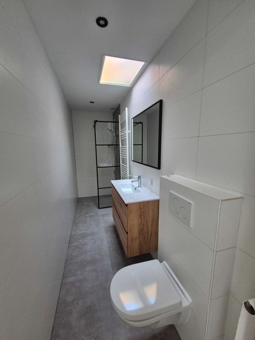 Дава се под наем Двустаен апартамент в София, Център - 65 кв.м за 397.8 € - Снимка #2