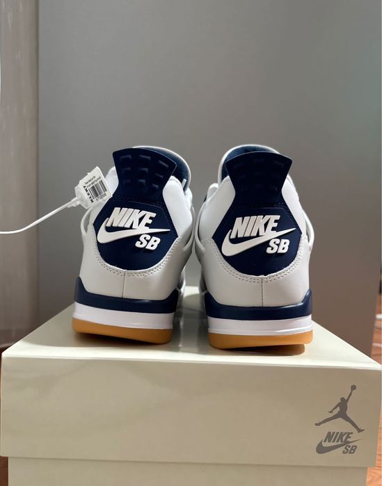 Jordan 4 NAVY SB noi in cutie originali
